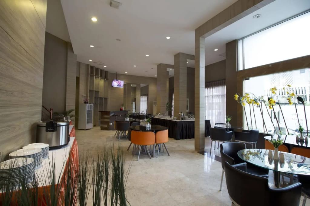 The Gloria Suites Jakarta - photo 18