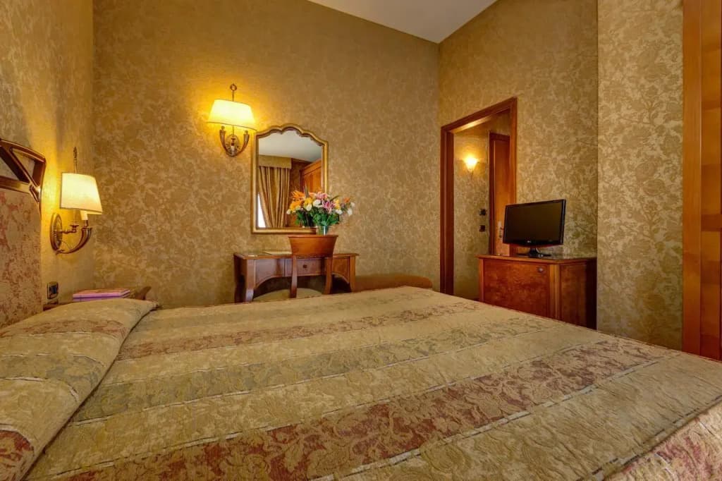 Hotel Villa Morgagni - photo 32