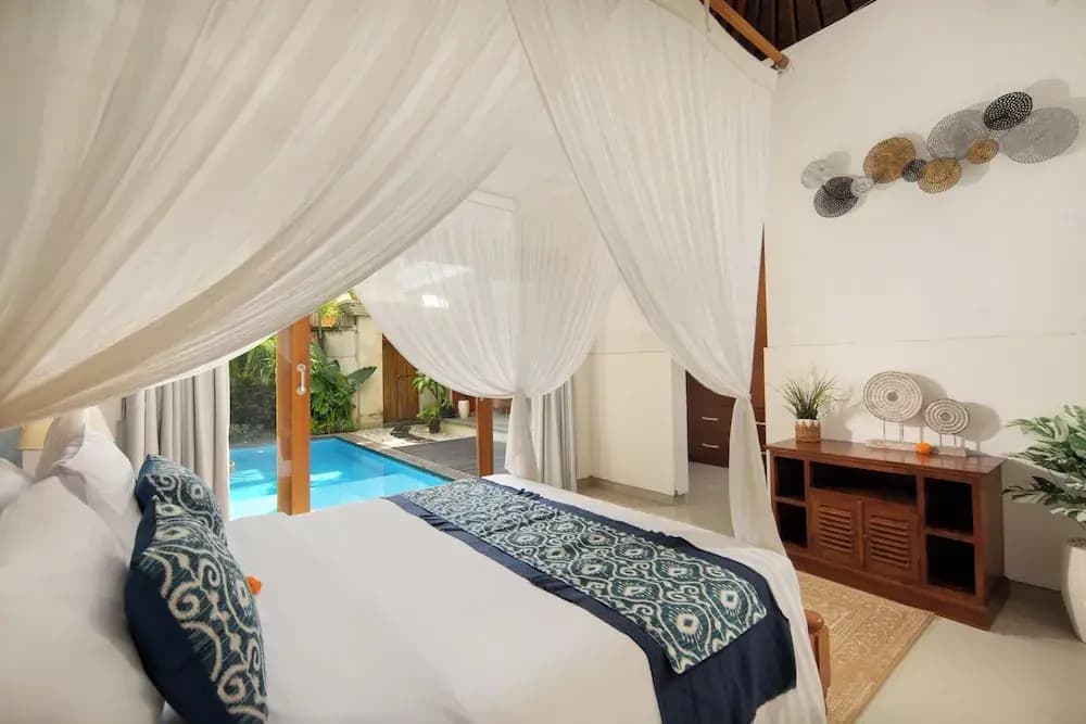 Red Lotus Villa Seminyak - photo 4