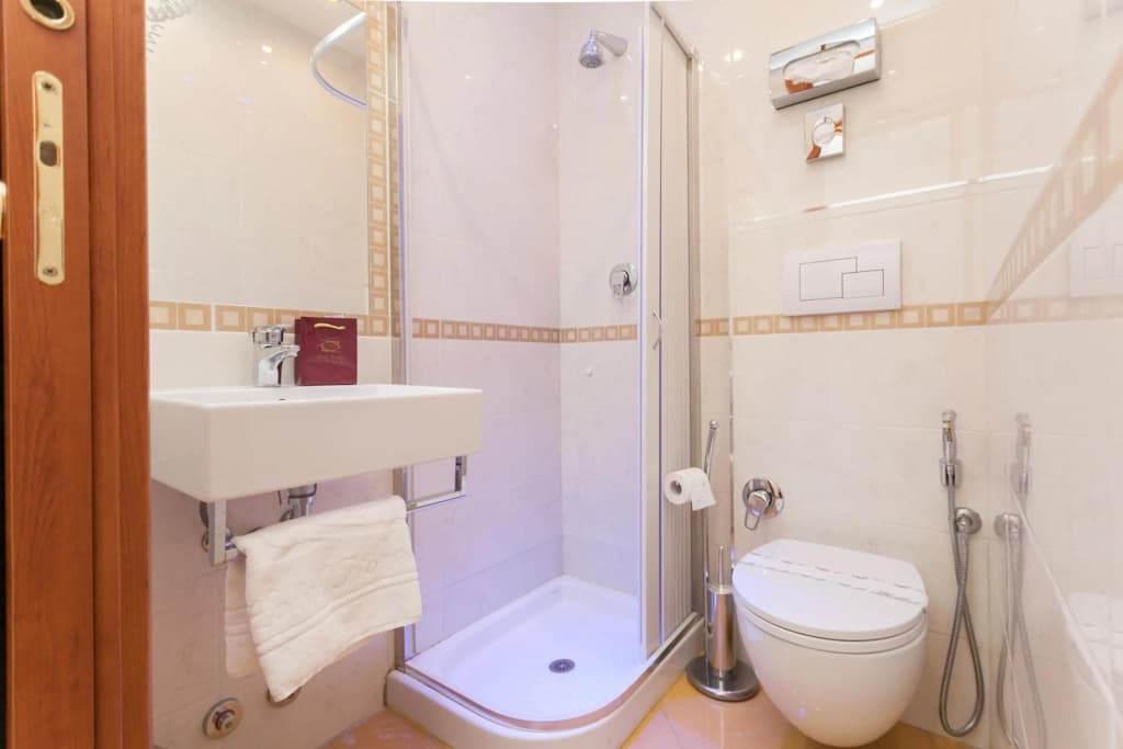 Hotel Fiorella Milano - photo 20