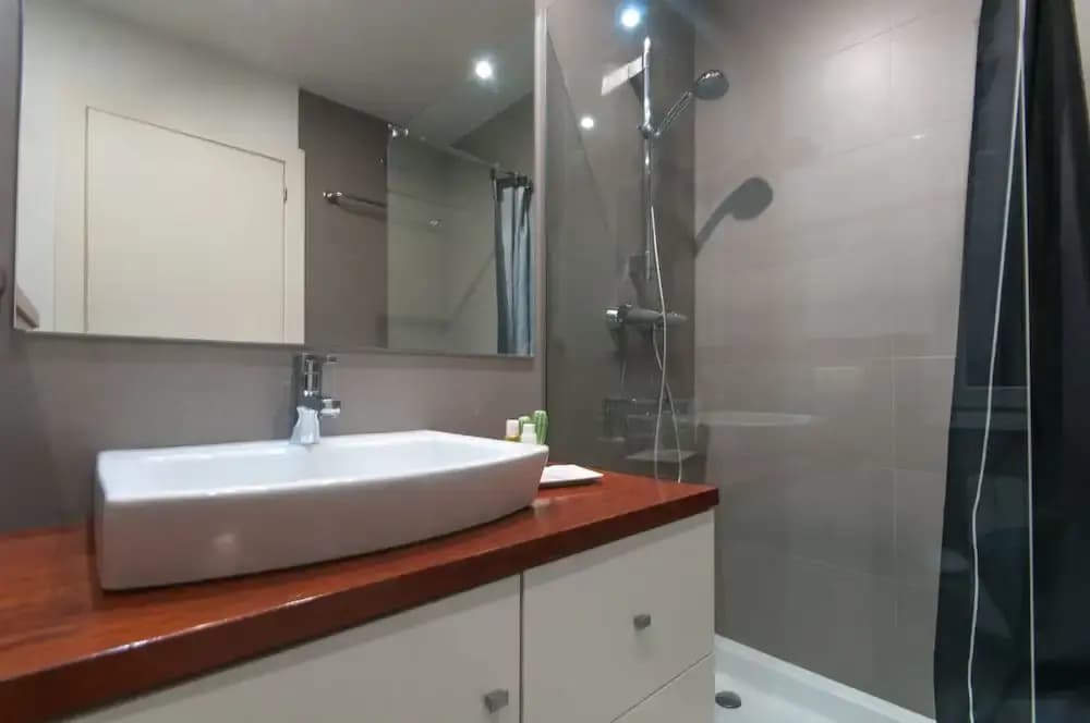 Luxury Apartment near Diagonal - photo 8