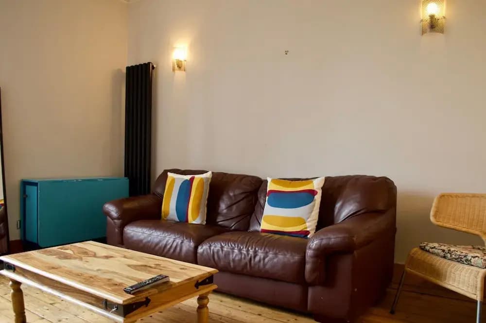 Bright 1 Bedroom Apartment At The Shore - photo 3