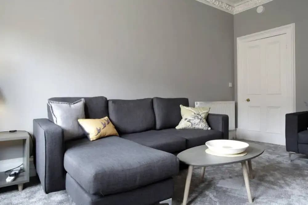 2 Bedroom Bruntsfield Apartment - photo 13