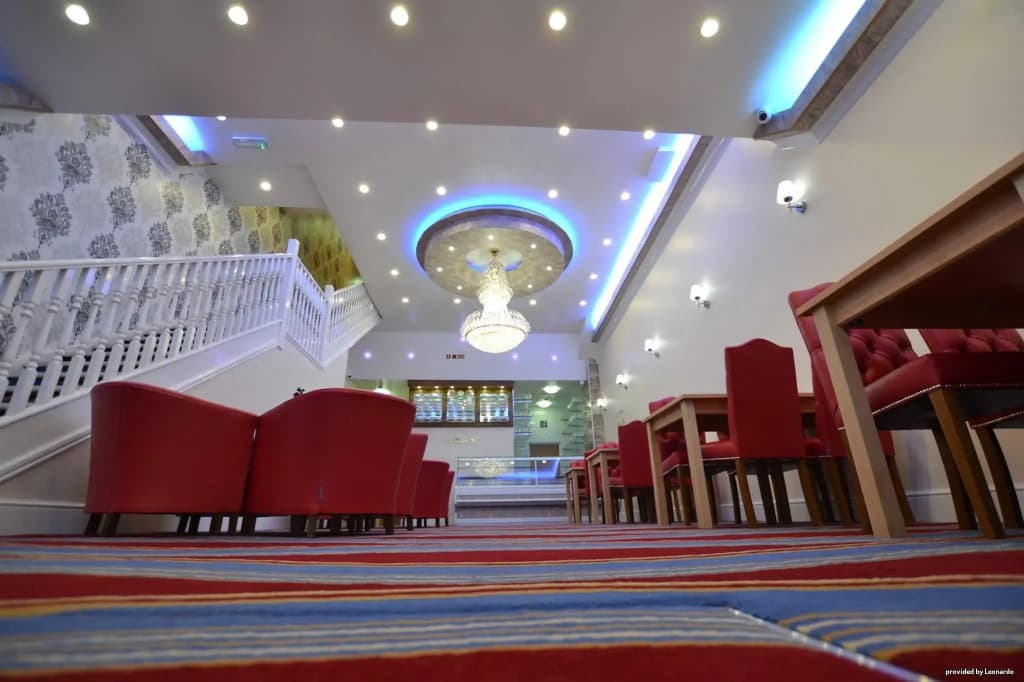 Best Western Greater London Hotel - photo 17