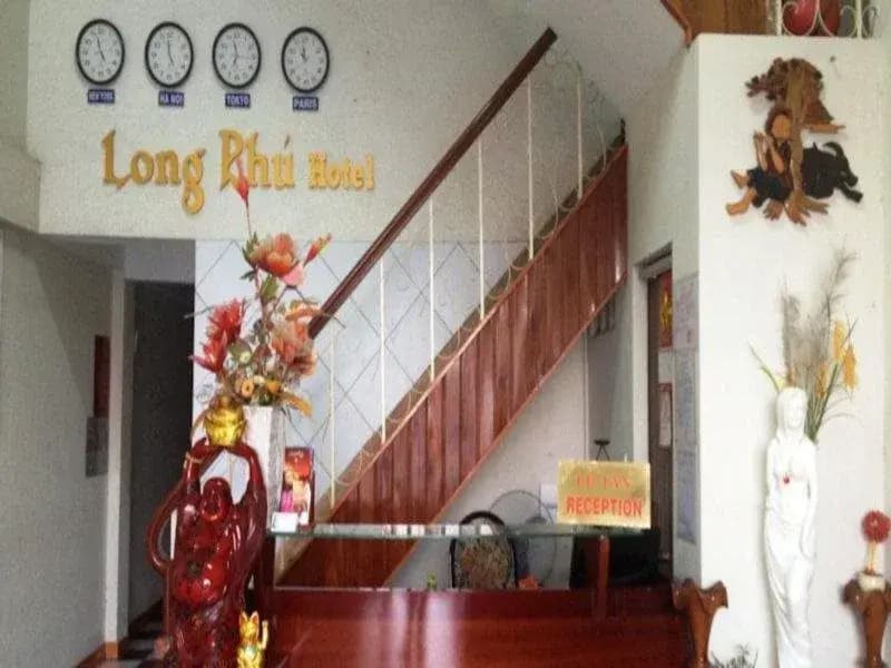 Long Phu Hotel - photo 2