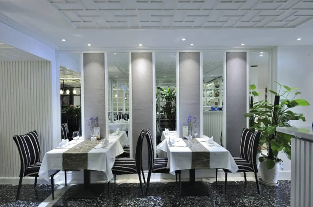 Le Petit Prince Lakeside Hotel & Rooftop Bar - photo 31