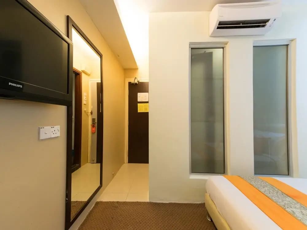 OYO 126 Rae Hotel - photo 6