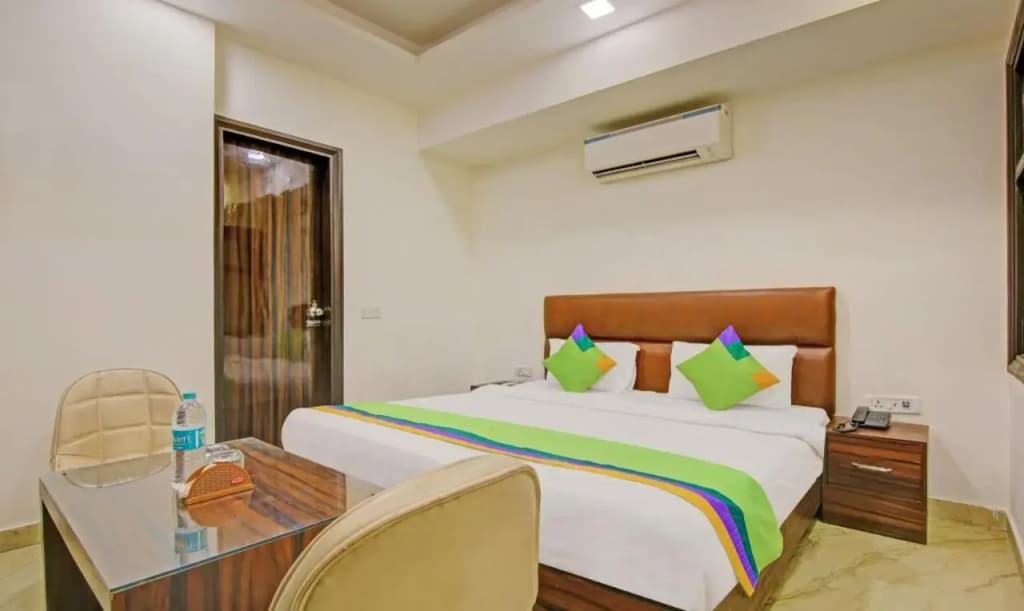 Itsy Hotels Prime Stay - photo 13