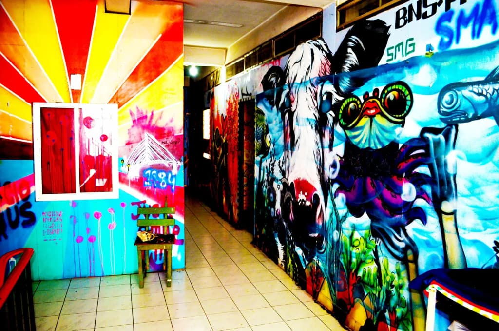 The Overstay Art Hostel - photo 9