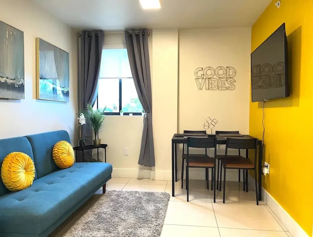 Miami Suite 306 - photo 12