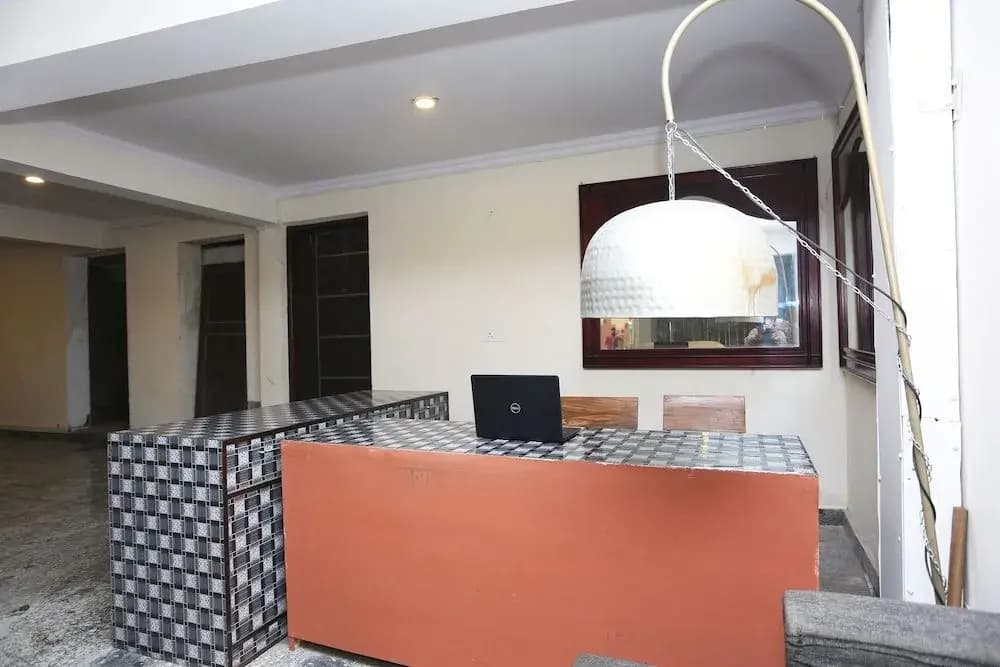 Oyo 28670 Hotel Dev Palace - photo 9