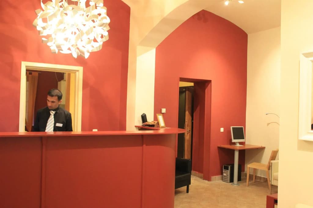City Lounge Hotel - photo 25