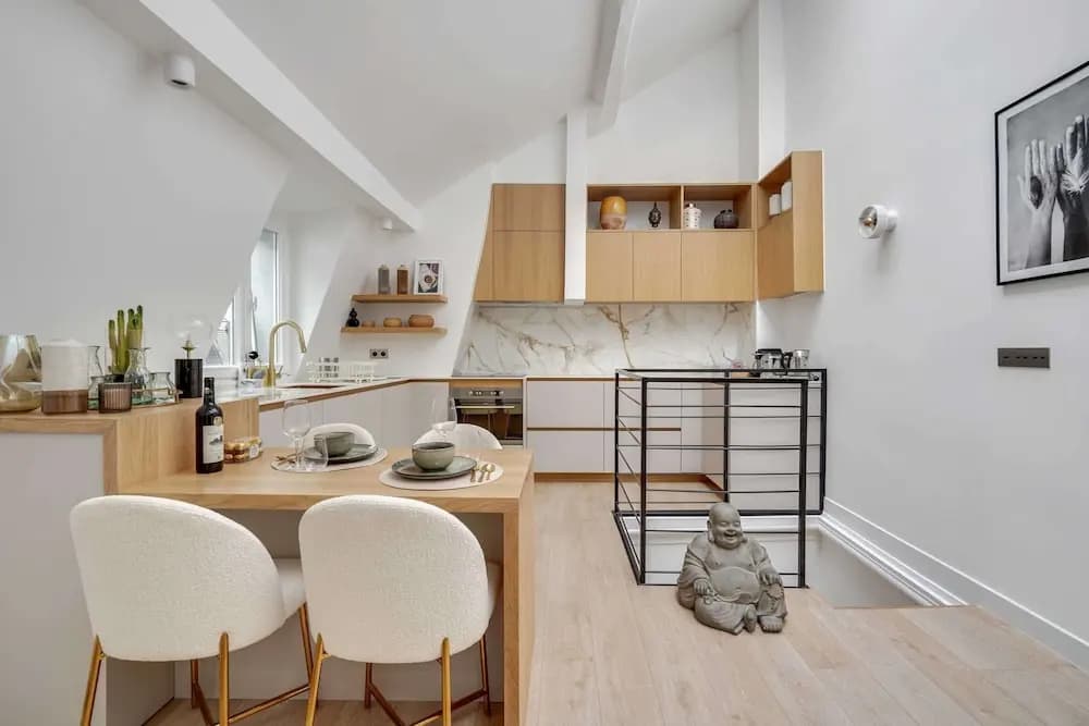 Historical Apartment in the Heart of Paris - 4 - photo 15