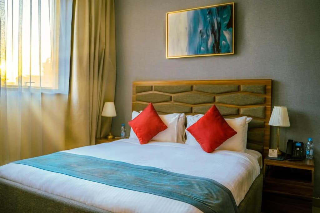 Luxe Grand Hotel Apartments - photo 6