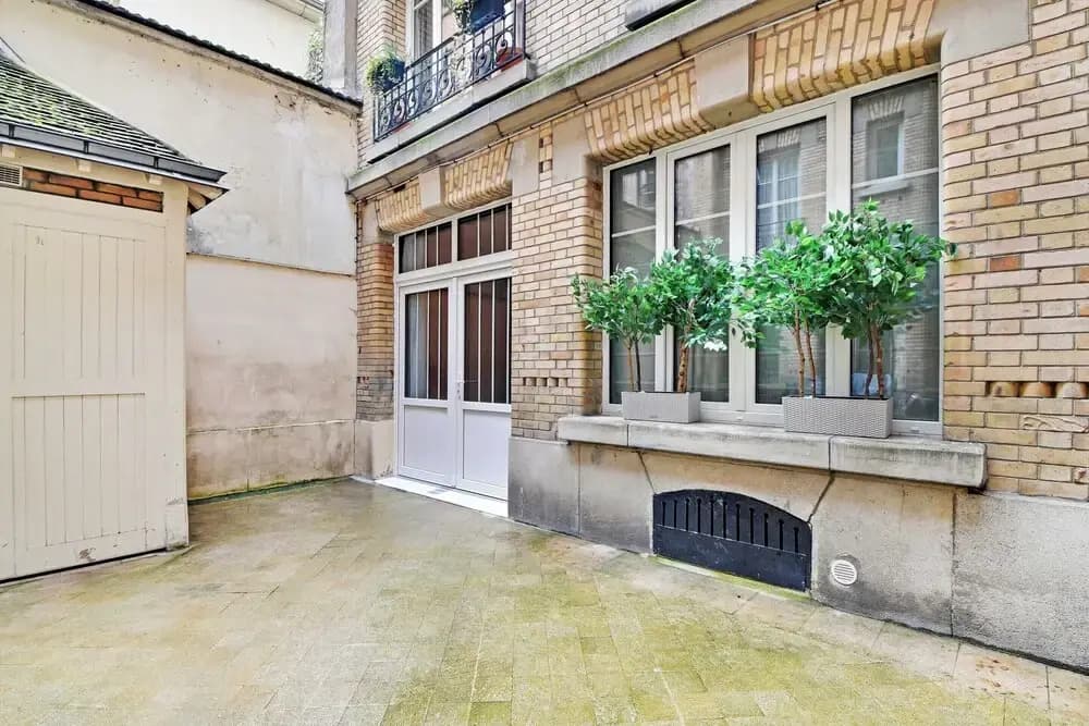 Elegant Apartment - 3br/7p - Moulin Rouge - photo 1