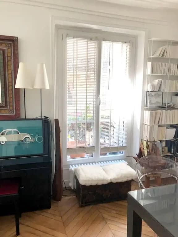Apartment with One Bedroom in Paris, with Wonderful City View And Wifi - photo 5