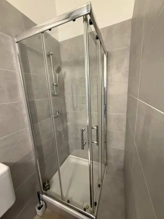 Affordable 2BR Apt Superb Location - photo 14