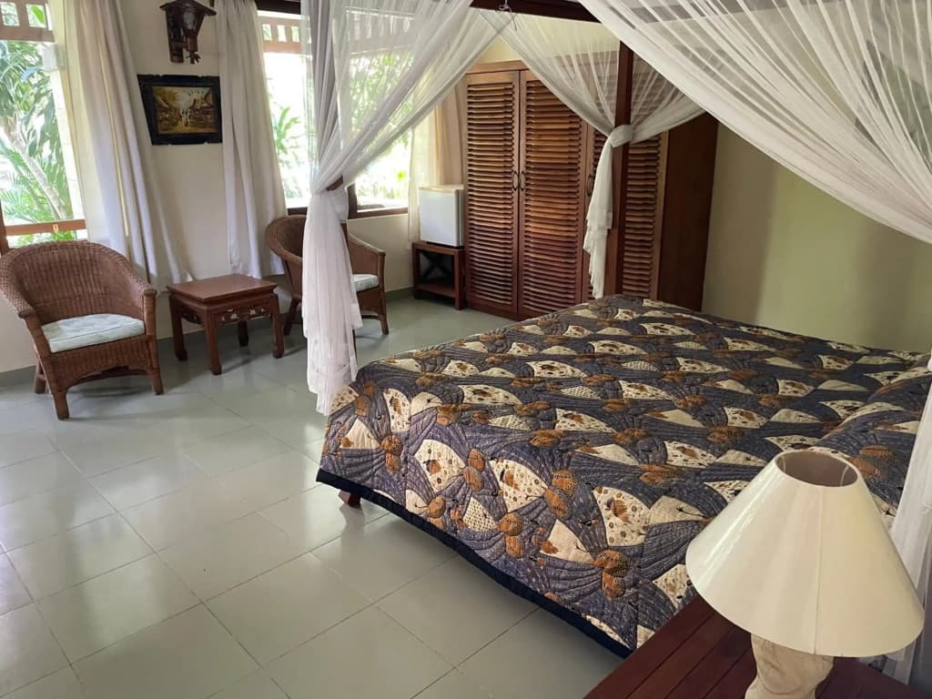 Raja Gardens Hotel - photo 2