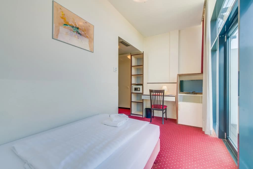Come Inn Berlin Kurfürstendamm - photo 5