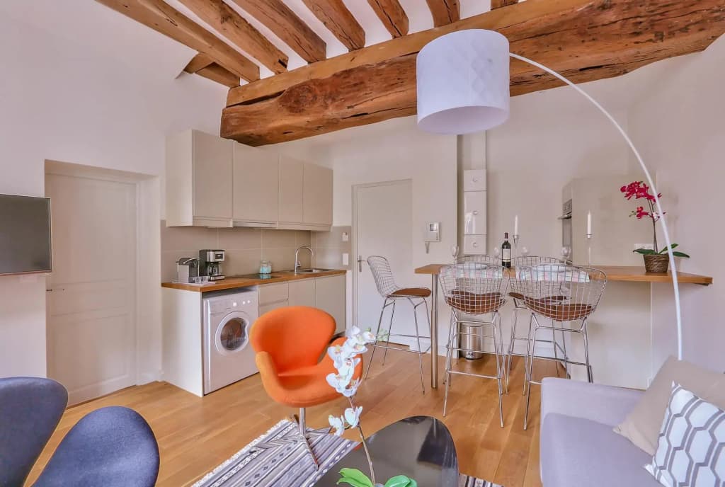 B 364 - Deluxe apartment in the heart of  Notre Dame - photo 11