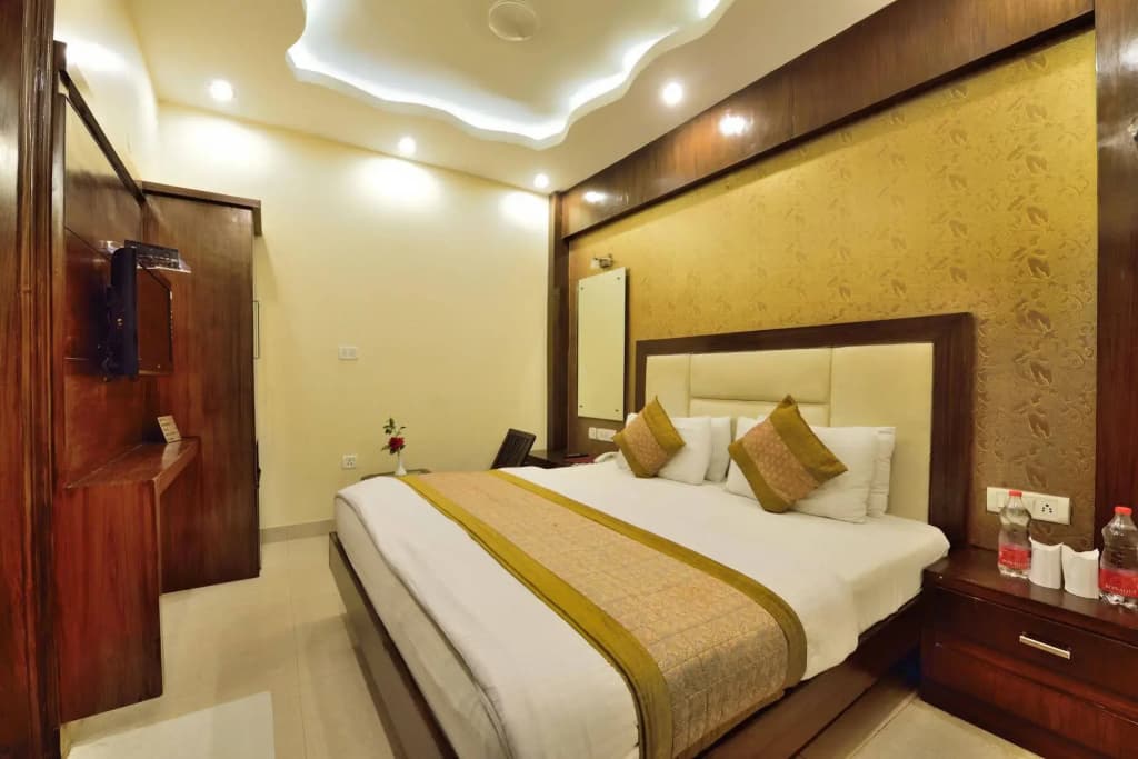 Hotel Aman International at New Delhi Station - photo 6