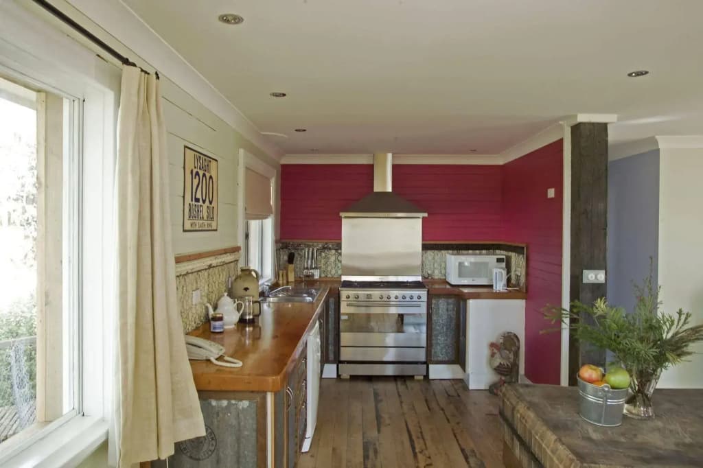 Old Leura Dairy - photo 11