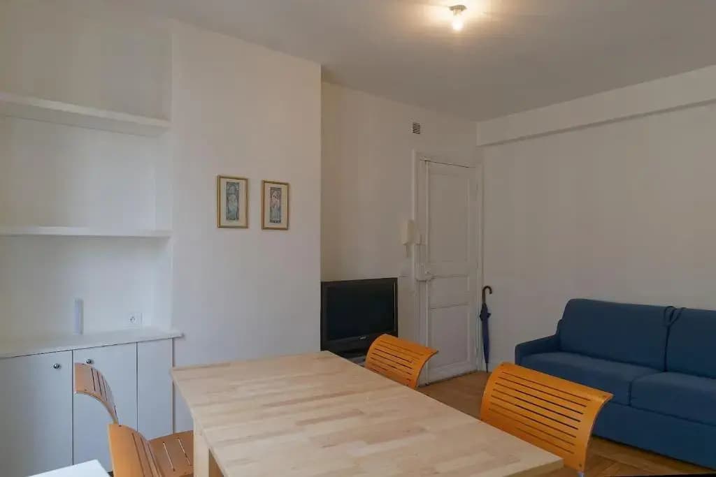 Quiet apartment near Montmartre - photo 2
