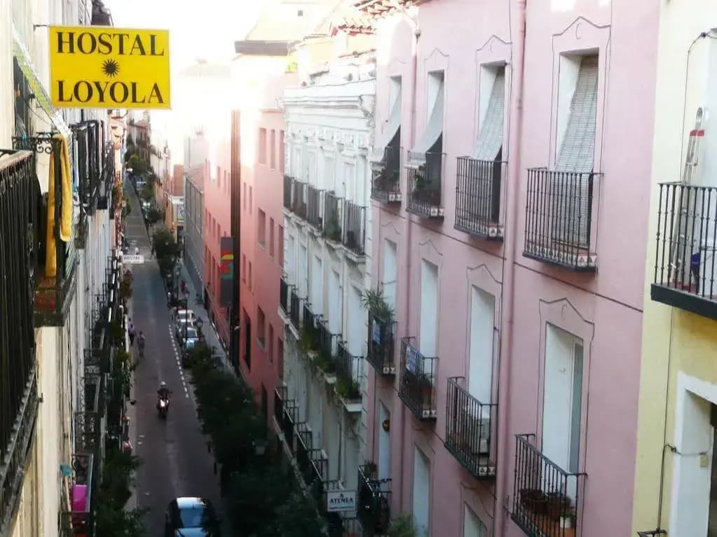 Hostal Loyola - Hostel - photo 1
