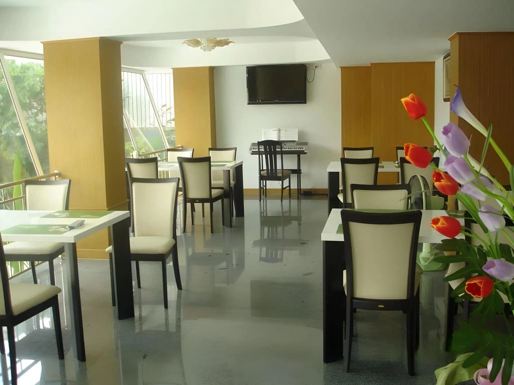 Diamond Sweet Hotel - photo 13