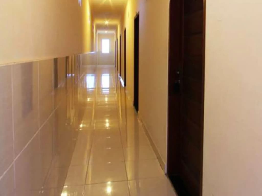 Surya Inn - photo 11