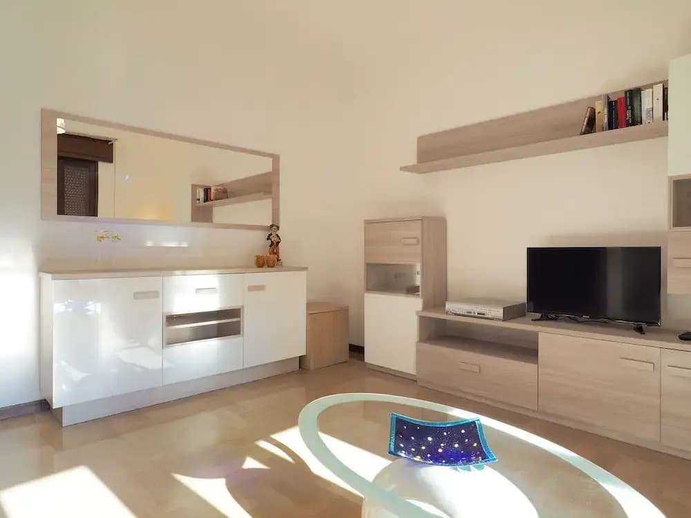 Ivy Apartment - photo 11