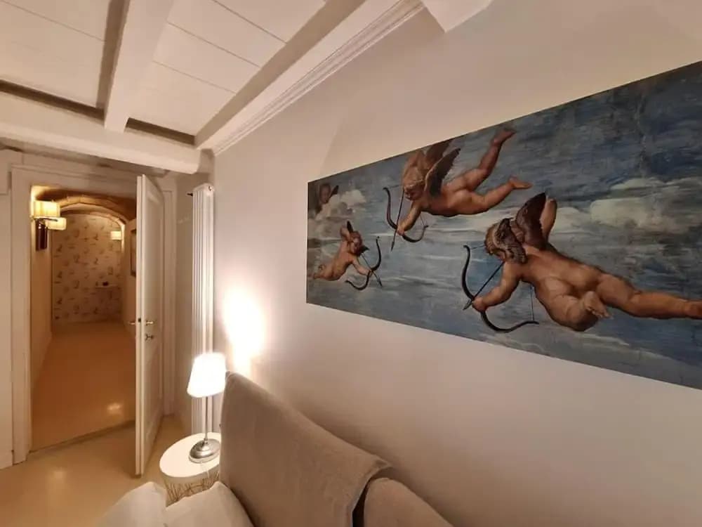 Cozy & Charming Florentine Hideaway - photo 3