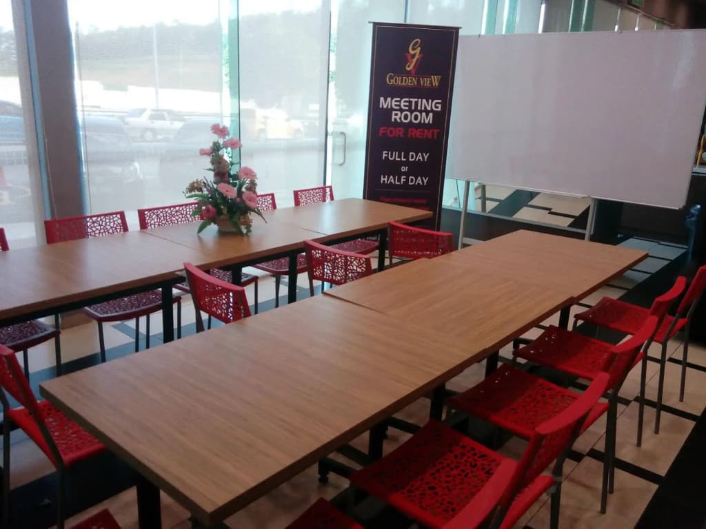 Hotel Golden View Nilai - photo 11