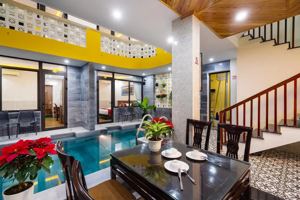 The Lit Villa - photo 15