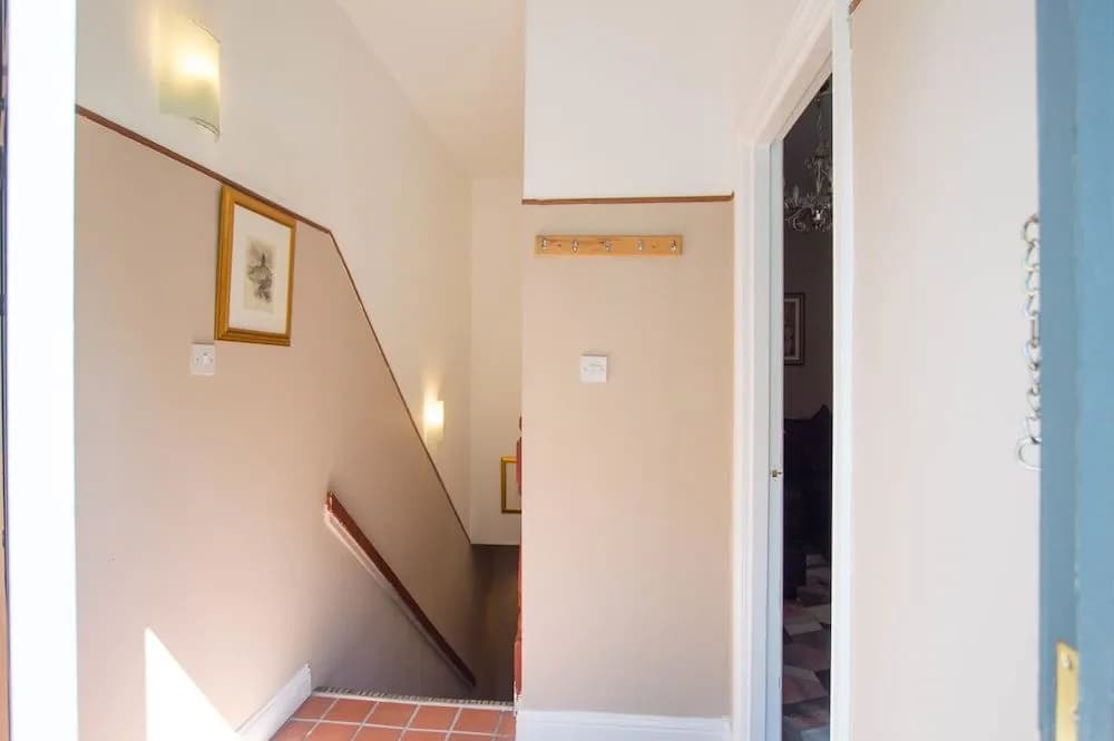 Montgomery Apartments - Crighton - photo 11