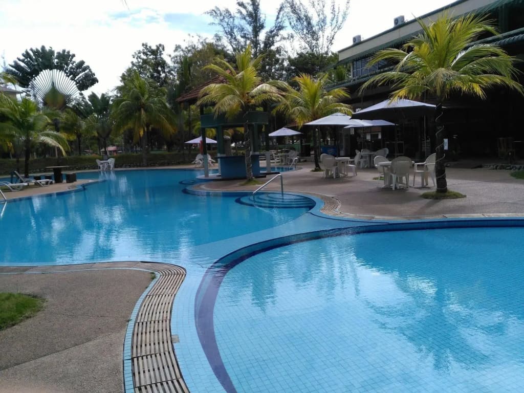 Teluk Batik Holiday Apartment - photo 13
