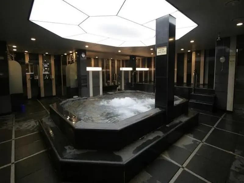 K-Pop Hotel - photo 14