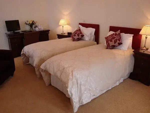 Villiers Lodge - photo 3