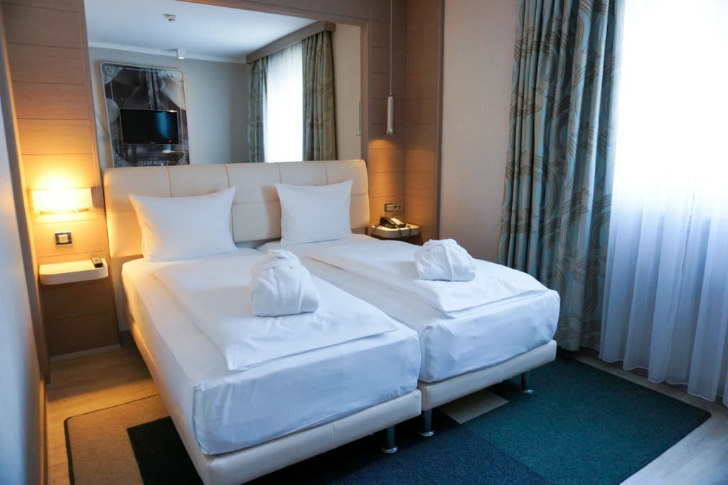 TITANIC Comfort Berlin Mitte - photo 18