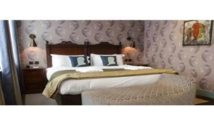 Morton Hotel - photo 2