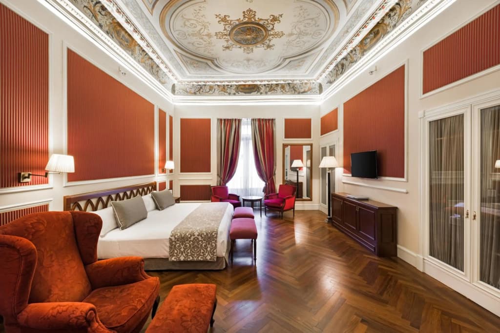Catalonia Las Cortes Hotel - photo 2