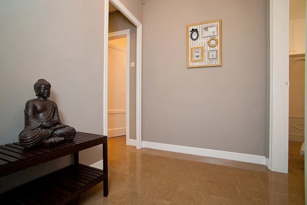 Cute & Spacious Eixample Apartment - photo 9