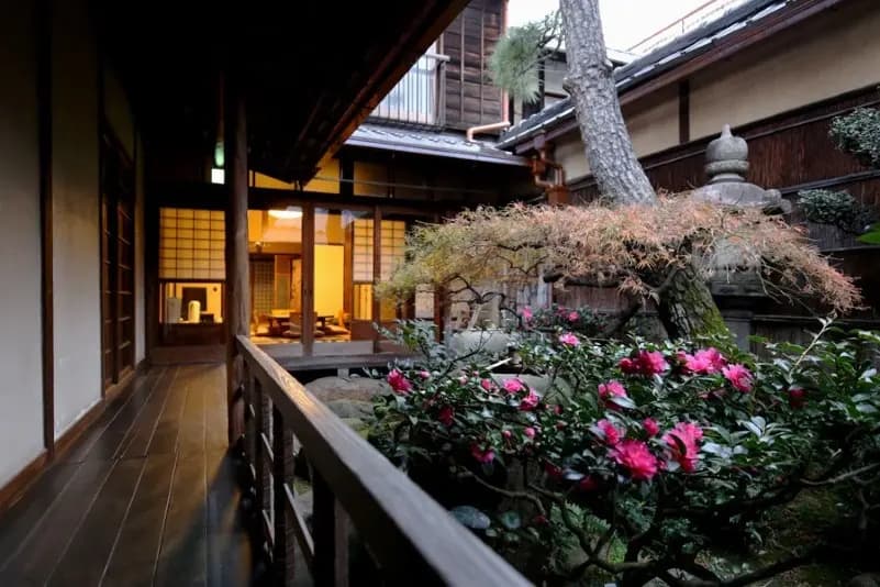 Shoan - main photo