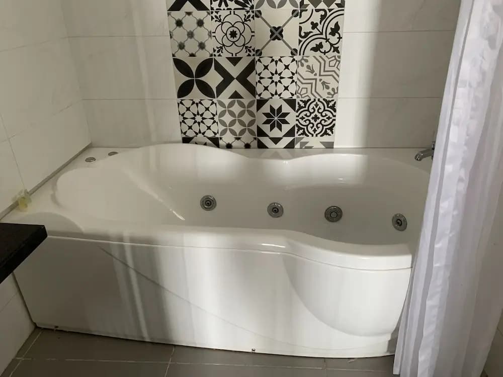 Pansy Beach Hotel - photo 8