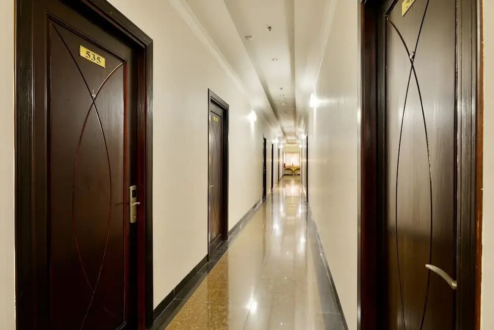 ZEN Rooms Basic Near Sunter Mall - photo 12