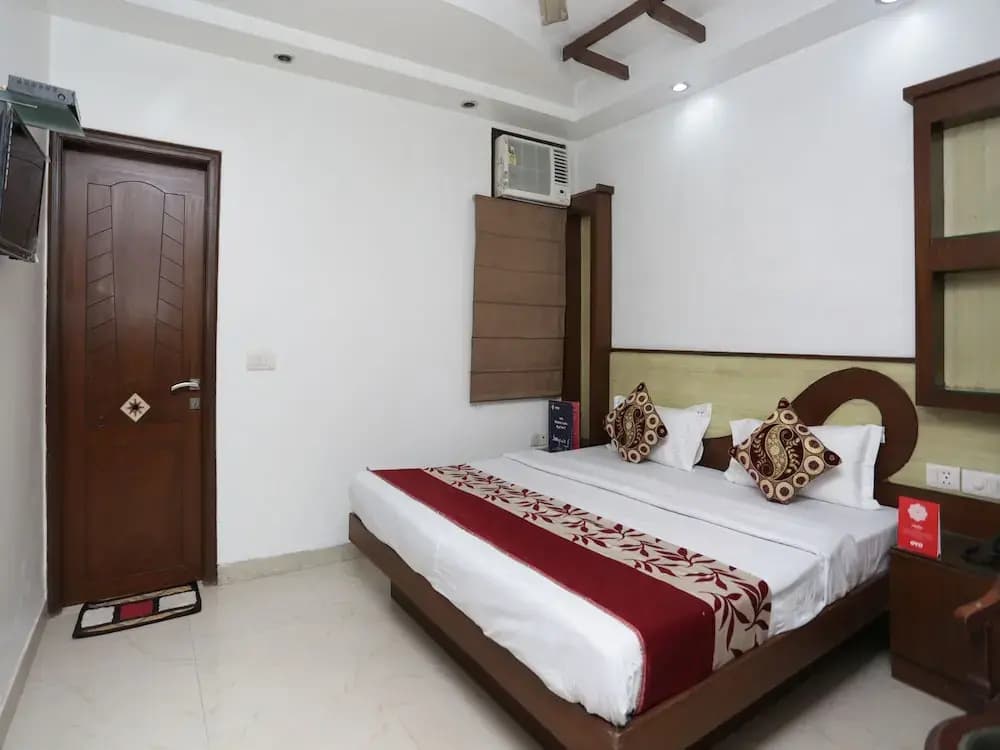 OYO 1660 Hotel Topaz - photo 6