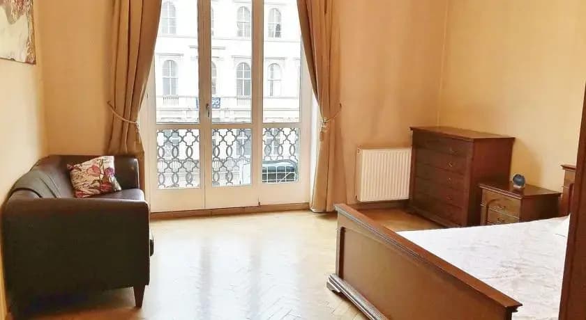 De Lux Apt in Budapest - photo 9