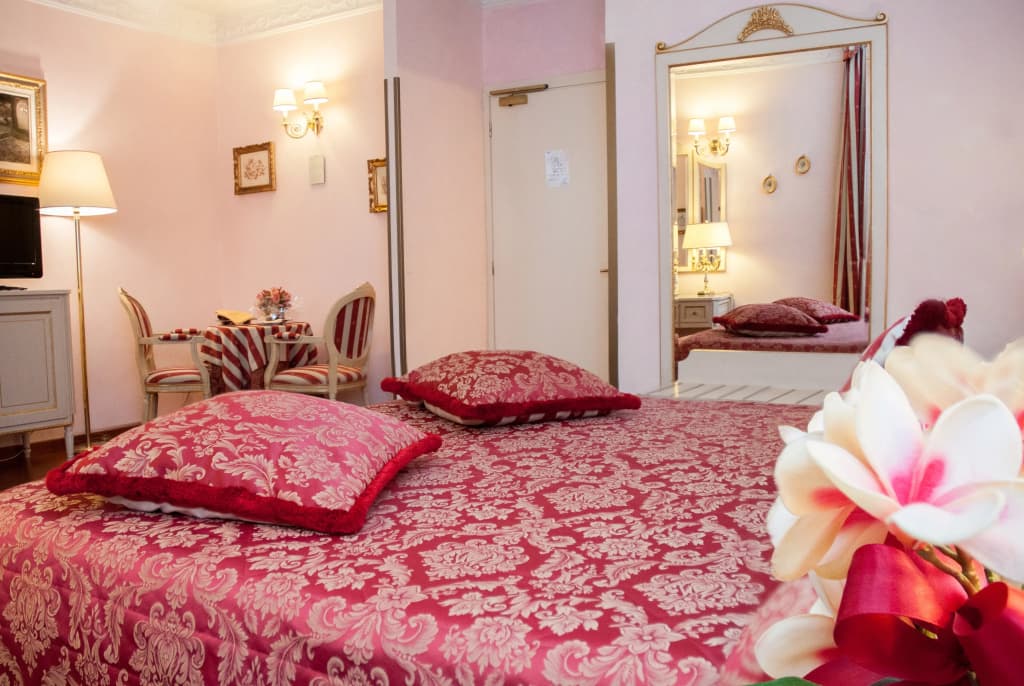 Daniel's Hotel - photo 6
