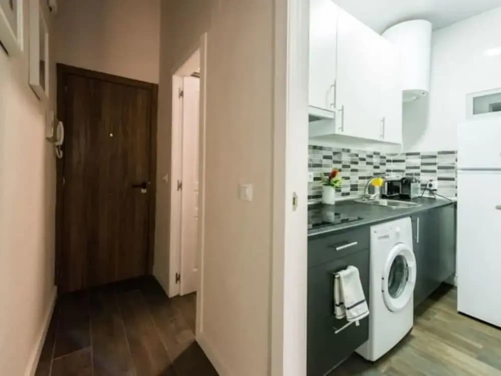 Charmy Design Apartment Plaza Mayor - photo 11