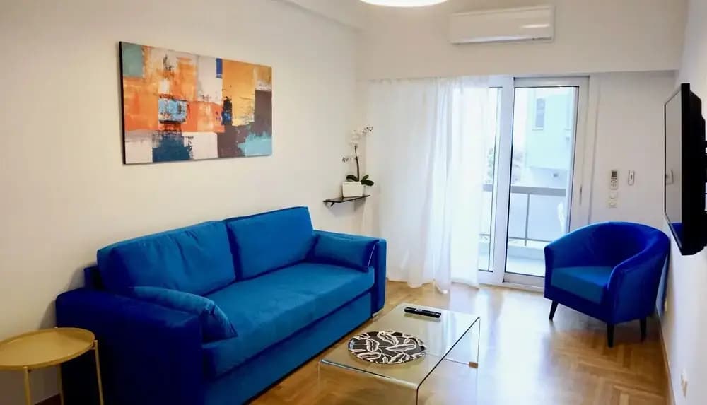 Central & Elegant Apt in Athens - photo 3